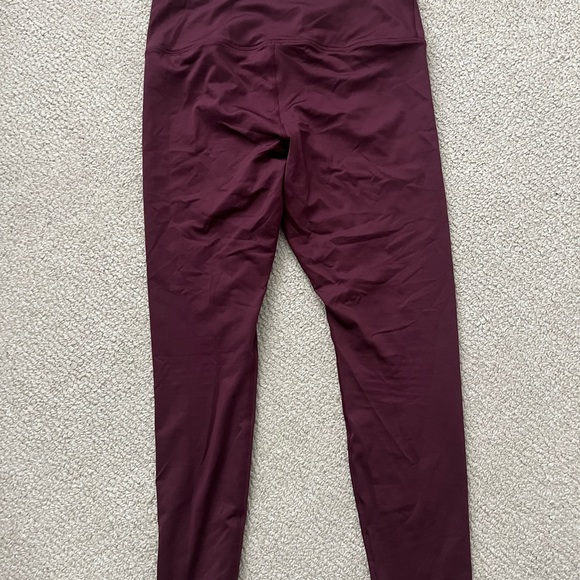 Leging - Picture 2 of 3